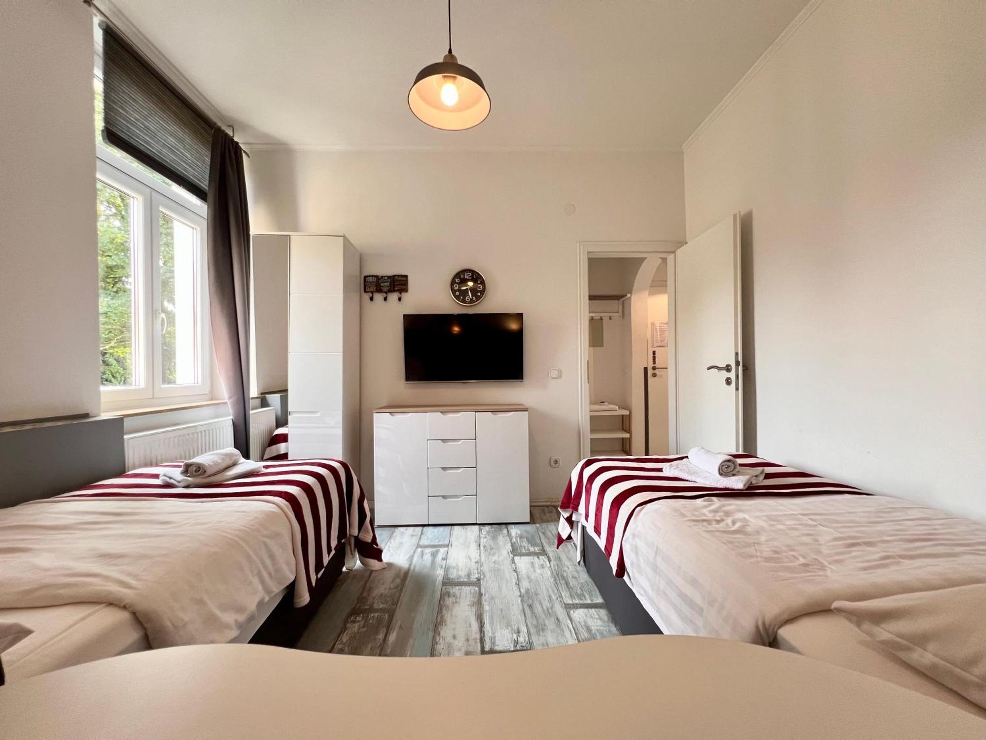 London Suite Fuer 4 Mit Kueche Und Wifi Essen Ngoại thất bức ảnh